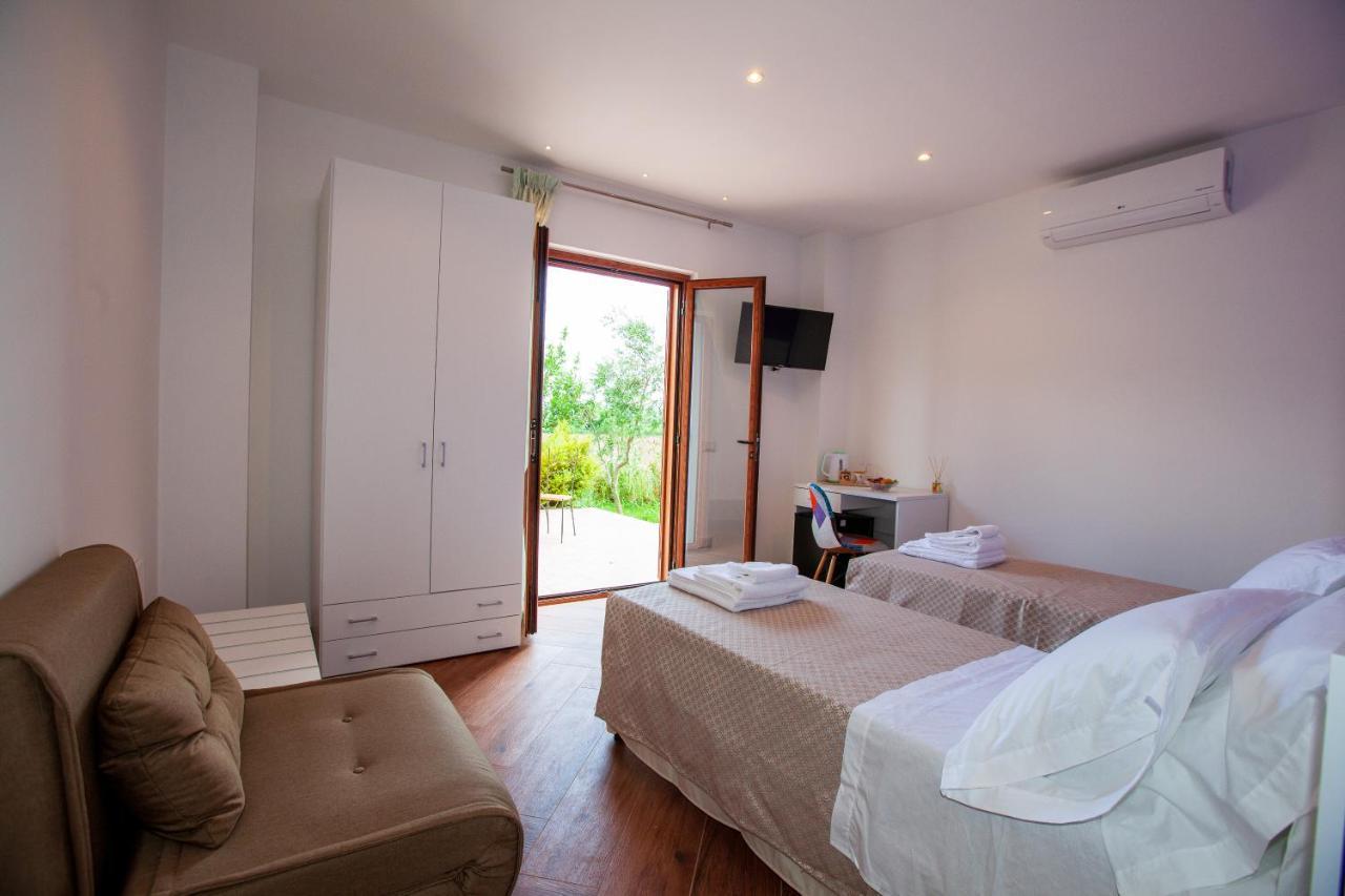 B&B Le Dee Di Paestum Eksteriør bilde